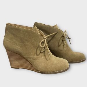 Lucky Brand Leather Wedge Heel Boots, sz 8.5. Tan Suede lace-up ankle booties